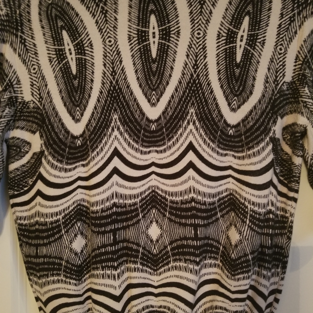 Sweater - Picture 5 of 5